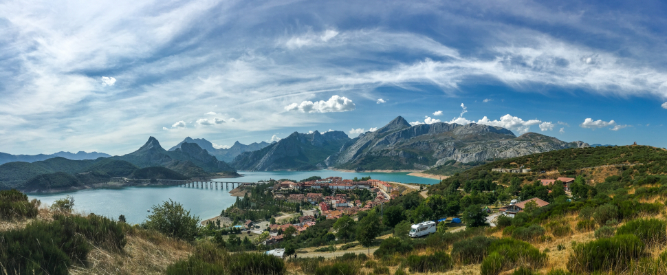 Blick vom Mirador de Las Hazas in Riaño